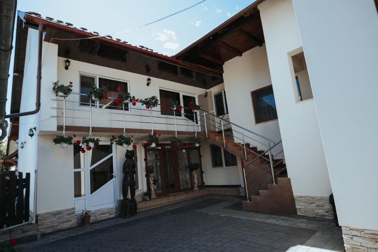 Pensiunea La Lenuta Oncesti  Exterior photo